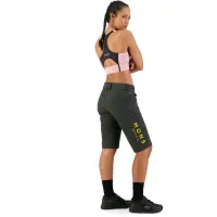 dámské volné kraťasy MONS ROYALE Momentum 2.0 Bike Shorts Wmns black / gold (4)