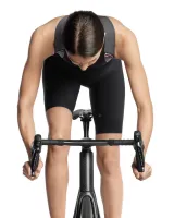 dámské kraťasy ASSOS UMA GTV Bib Shorts C2 EVO Black Series (4)