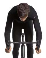 zimní bunda ASSOS EQUIPE R HABU Winter Jacket S9 Black Series (3)